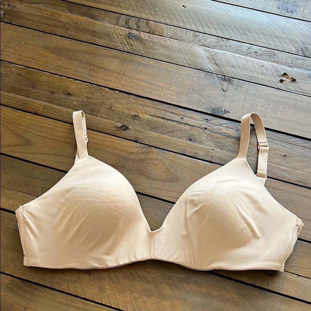 Seamless Nude Bra from SKIMS
